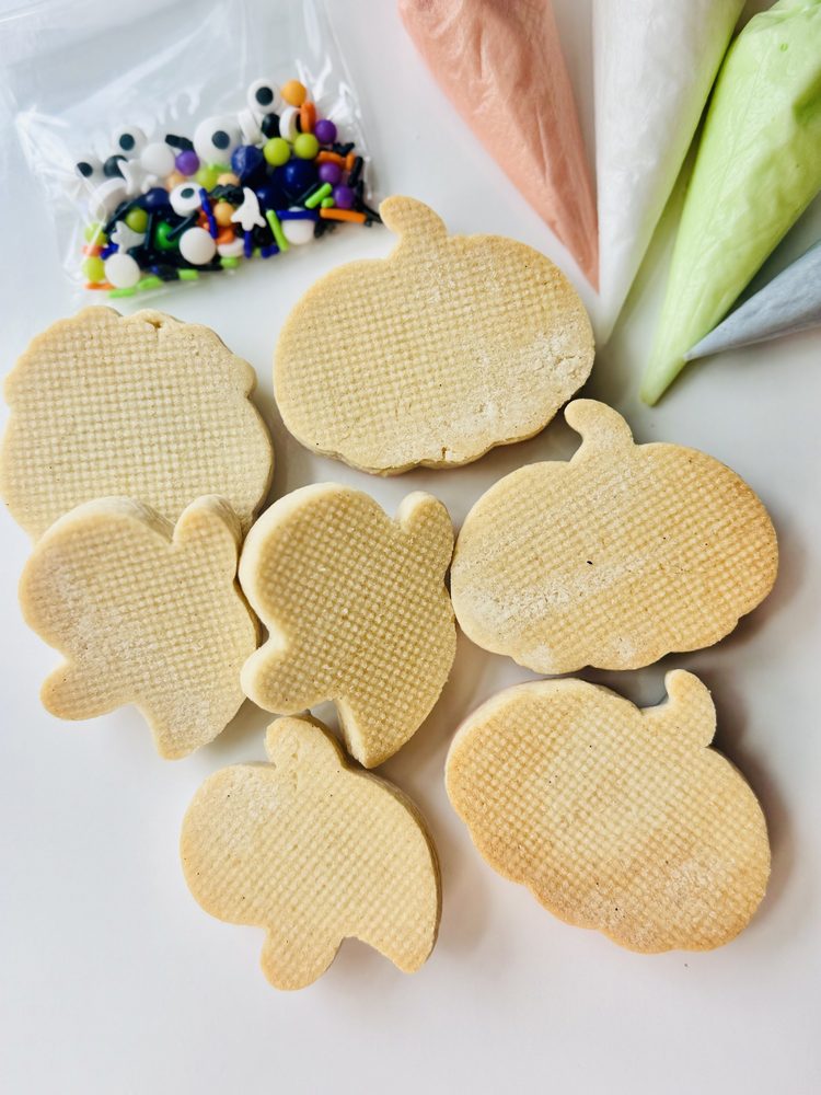 3 sets of Boo-tiful DIY Cookies