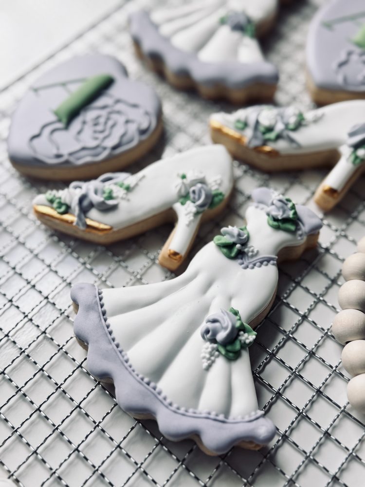 Elegant Dress Sugar Cookieswer