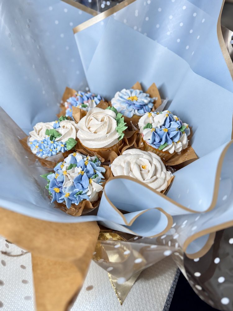 Floral Fantasy Cupcake Arrangement