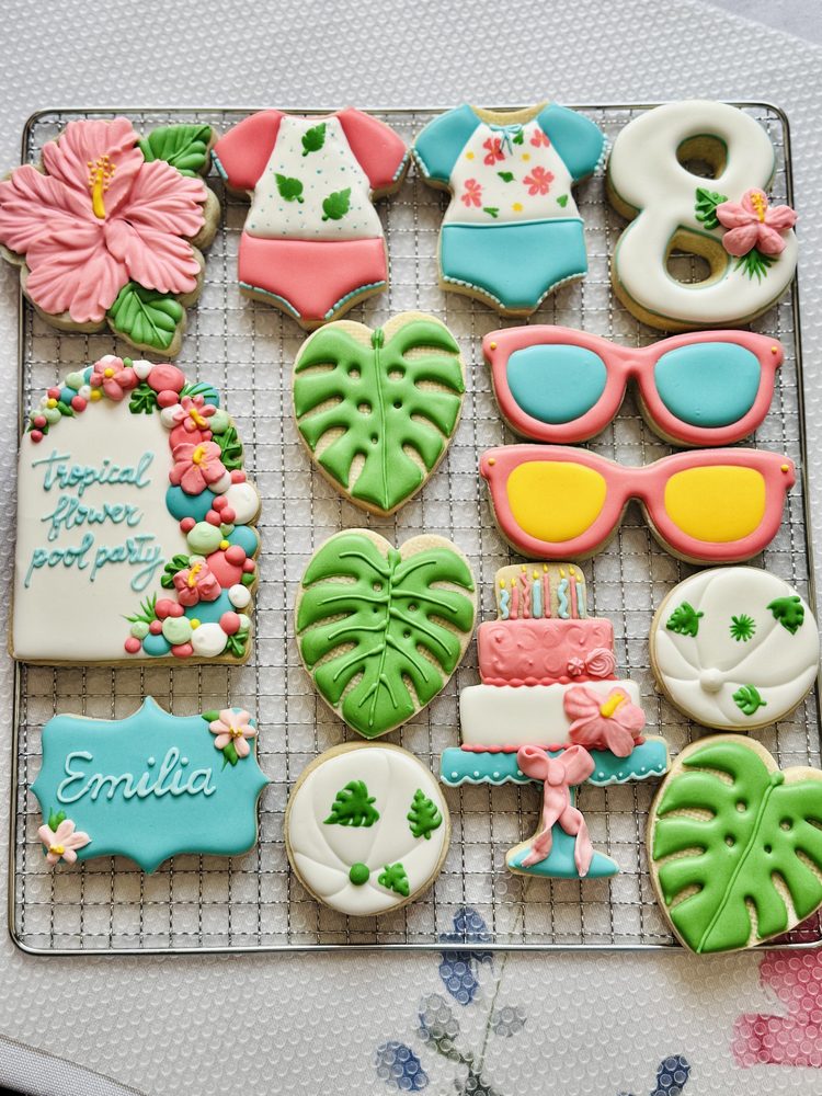 Tropical Hibiscus Bliss Party