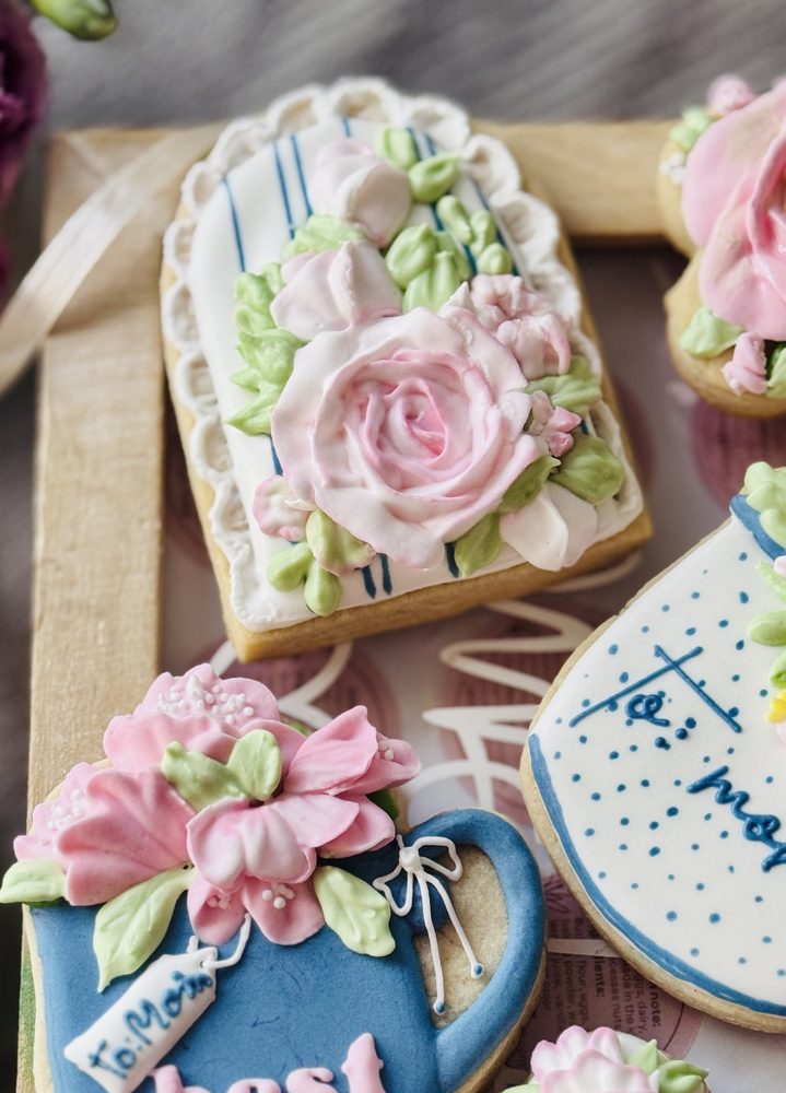 Tea Time Floral Cookies